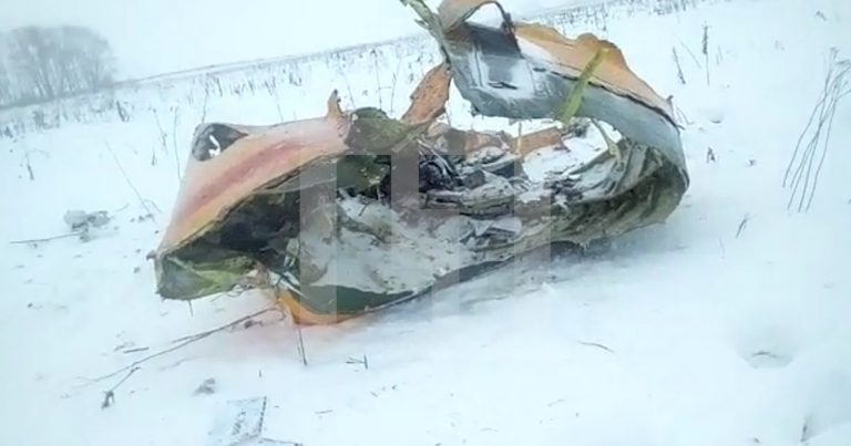 «Вспышку видели все. Все было так быстро». Что известно о крушении Ан-148 в Подмосковье