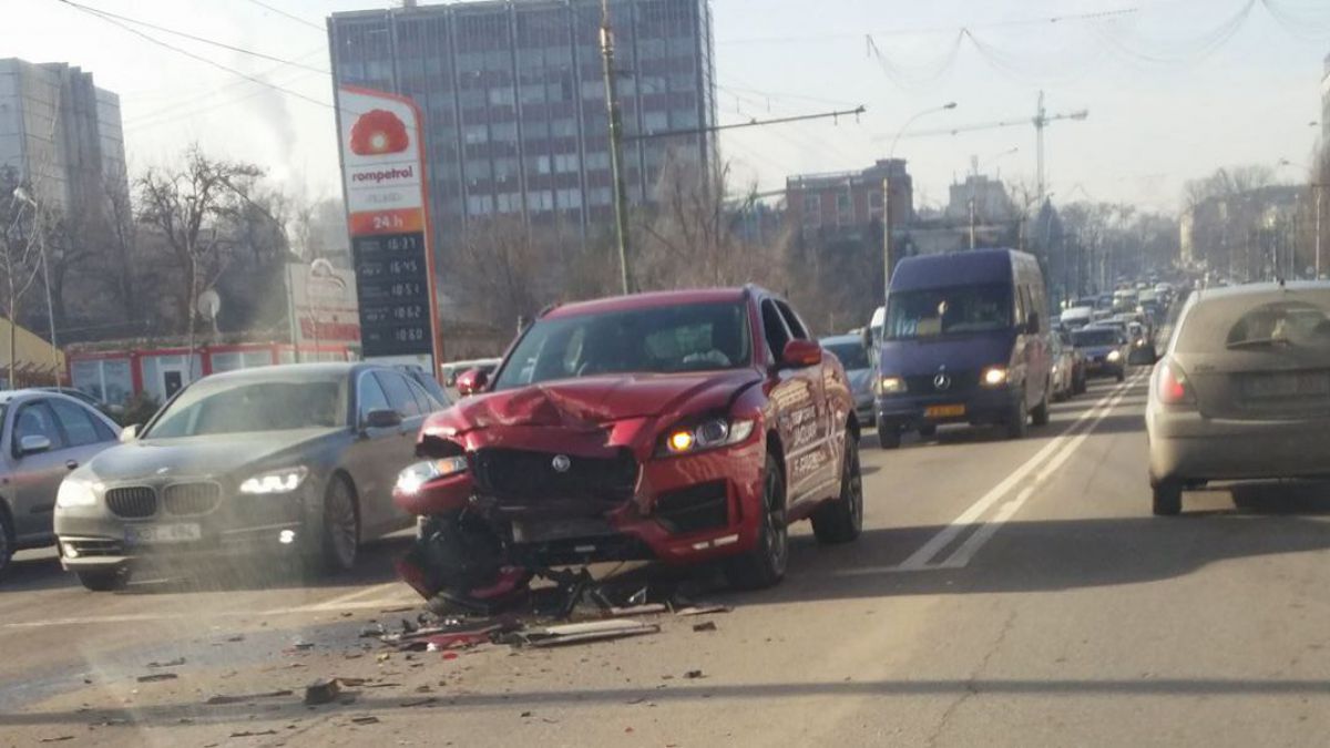 Кишиневец взял «Ягуар» на тест-драйв и разбил машину (ФОТО) — Nokta