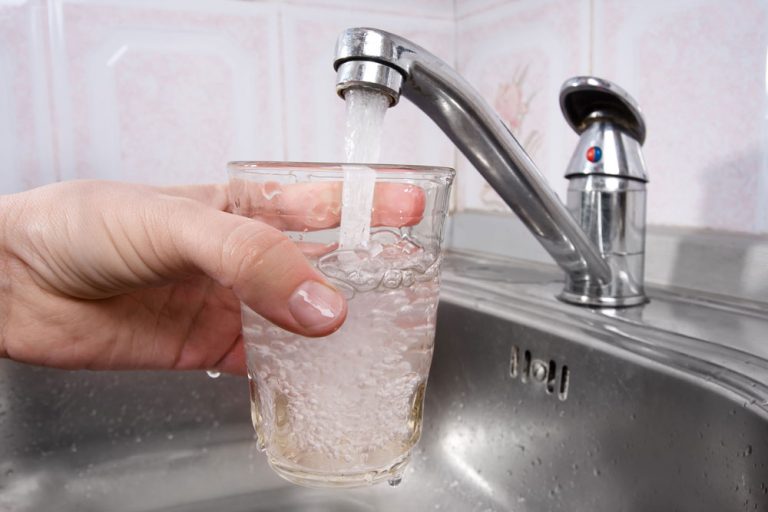 Местным властям рекомендовано провести дезинфекцию источников воды для избежания эпидемии гепатита