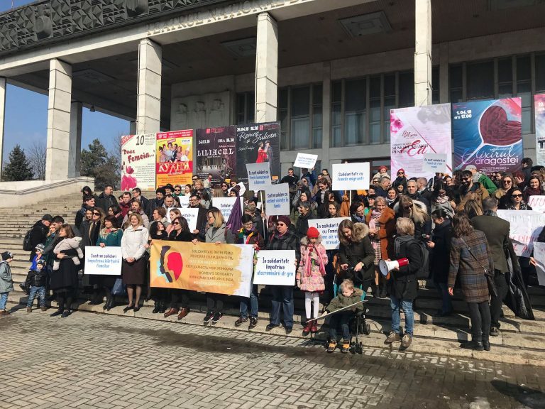 /ФОТО/ „Не хотим цветов, хотим равноправия”. Подробности с марша солидарности