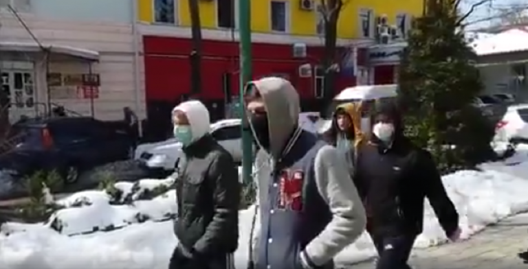 Люди в масках, с битами и ножами, задержаны полицией в Кишинёве во время мероприятия по случаю 100 летия объединения Бессарабии с Румынией