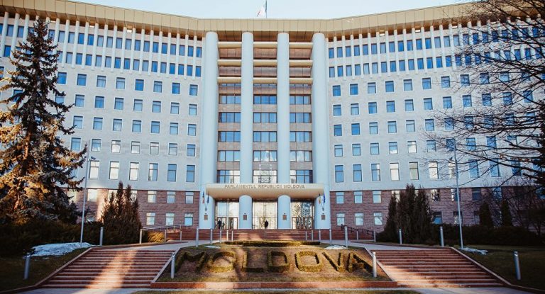 Какие партии прошли бы в Парламент, если бы в ближайшее воскресенье состоялись досрочные выборы?