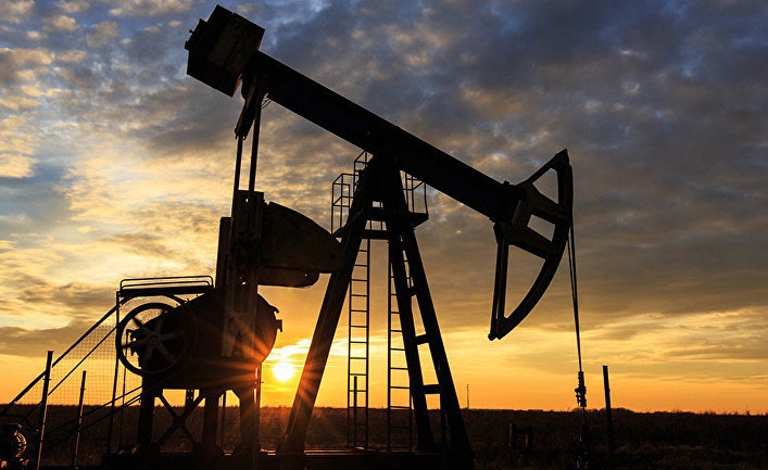 Цены на нефть обвалились на 30%. Начал падать курс рубля
