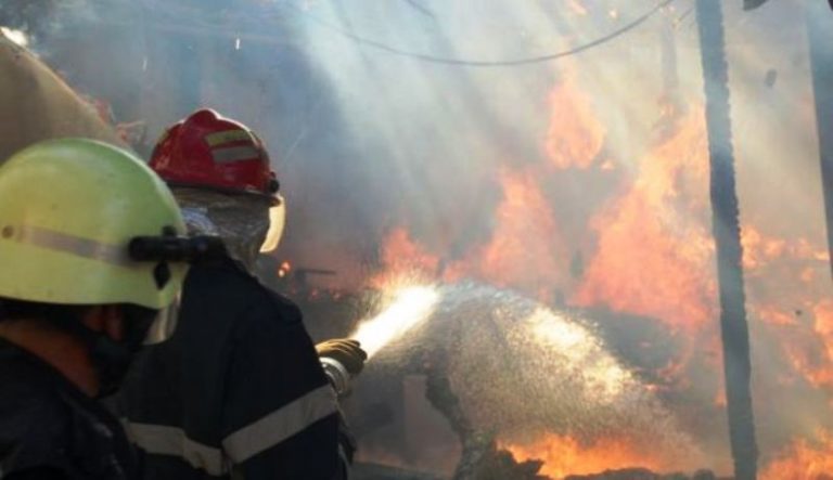 В Каушанском районе двое детей оказались в доме, охваченном огнем
