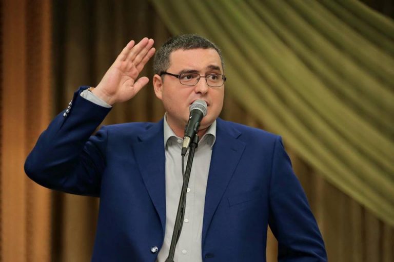 «Он делал людям добро и люди убили его». Ренато Усатый прокомментировал результаты выборов, в которых не прошла «Наша Партия»