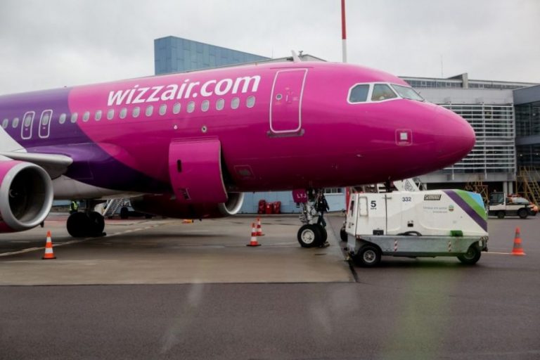 Самолёт Wizz air