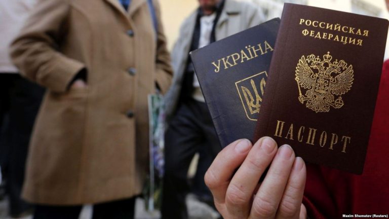 Менее 1% населения Херсонской и Запорожской областей получили паспорта РФ — власти Украины