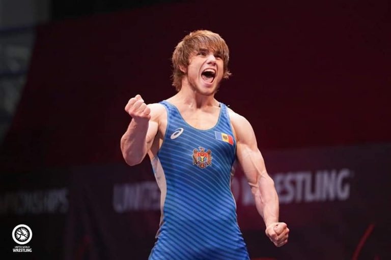Молдавский борец Александрин Гуцу стал чемпионом Европы среди кадетов