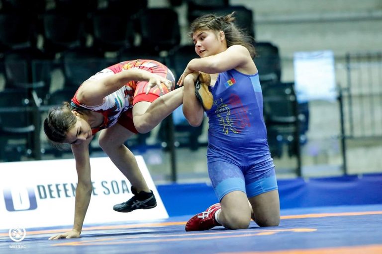 Спортсменки из Молдовы завоевали серебряную и бронзовую медали Чемпионата мира по борьбе среди юниоров