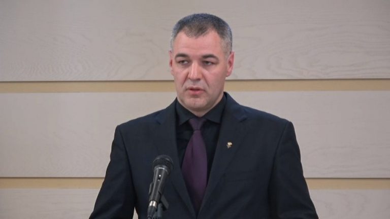 Квартира, машина и деньги на счетах. Какие доходы у кандидата в президенты Октавиана Цыку