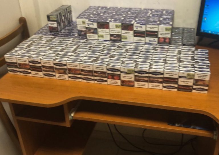 Гражданин Молдовы с 350 пачками сигарет в багаже задержан в международном аэропорту Кишинева