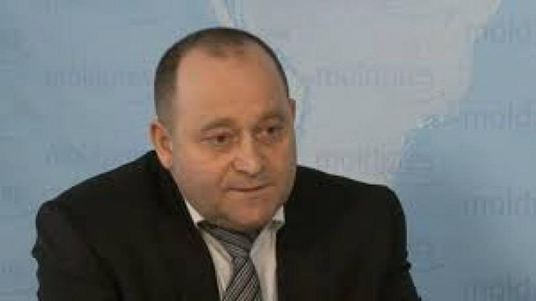 Бывший глава PCCOCS, обвиняемый в незаконном обогащении, остается под арестом