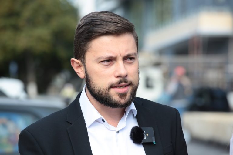 Бывший вице-примар Кишинева объявил, что обжалует в суде решение, которым был отправлен в отставку