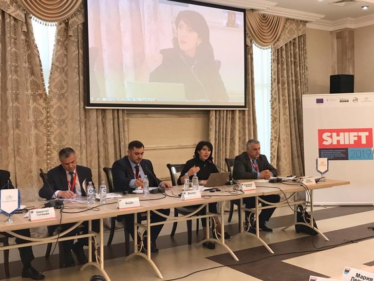 «Патриархальности нет»: Екатерина Жекова призывает Народное Собрание создать условия для привлечения женщин в политику
