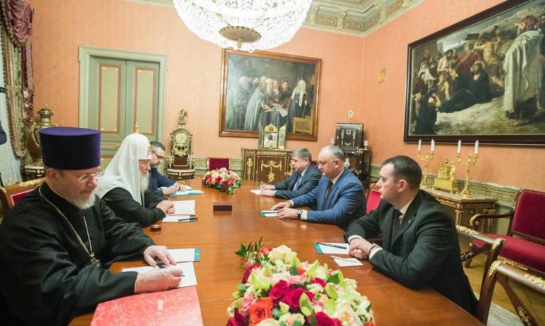 Додон пригласил патриарха Кирилла на следующий год в Молдову