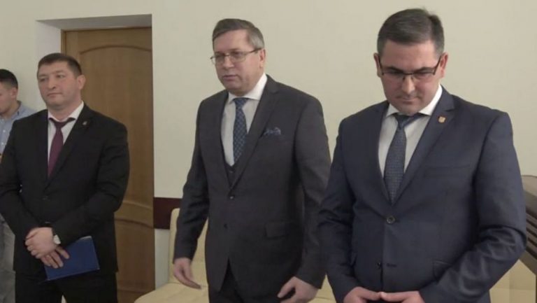 Квартиры, автомобили и годовая зарплата в размере около полумиллиона леев. Что известно о новых заместителях генпрокурора