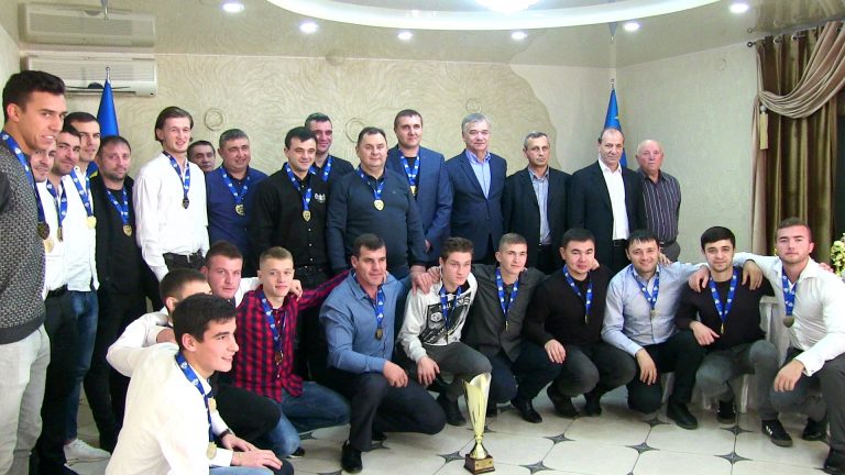 Комратский ФК «ОЛИМП» получил чемпионский кубок Дивизии Б Юг