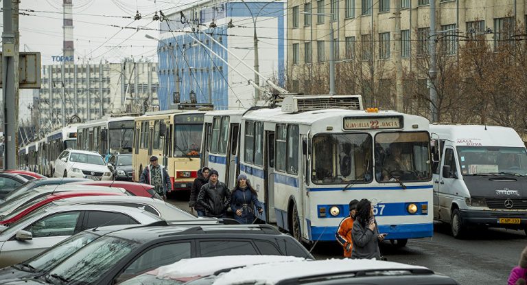 За зданием Правительства может появиться многоэтажная парковка