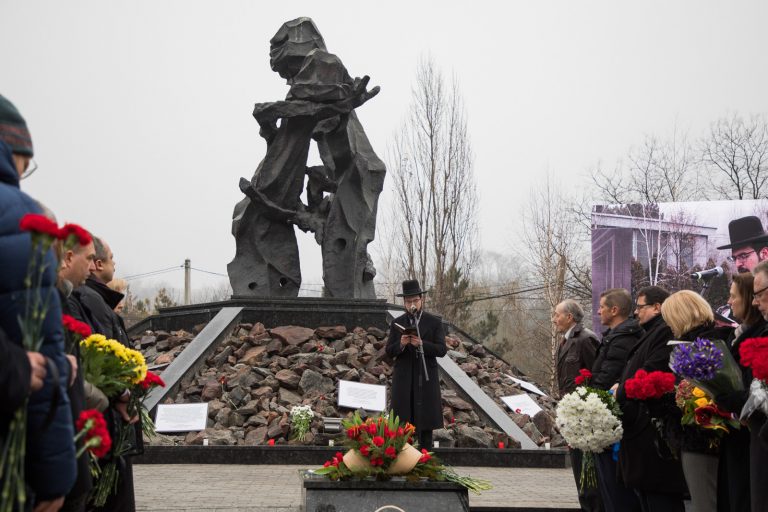 (ВИДЕО) Сегодня Международный день памяти жертв Холокоста. С какими обращениями выступило высшее руководство Молдовы