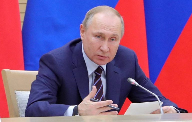Путин рассчитывает, что народ Молдовы оценит усилия Додона по выстраиванию отношений с РФ. Ранее Захарова осудила поддержку Германией кандидата PAS