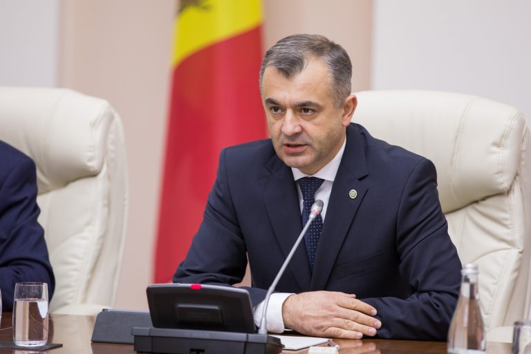 Парламентский протест: депутаты подадут вотум недоверия правительству Кику