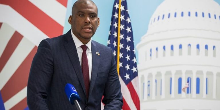 Посол США о последних политических событиях в Молдове: «Это отсутствие уважения к разделению властей»