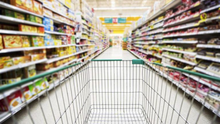 На предприятиях общественного питания прошли проверки. Выявлены продукты с истекшим сроком годности