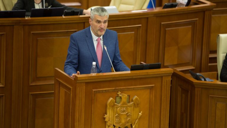 Слусарь: Началась «чистка» политической системы