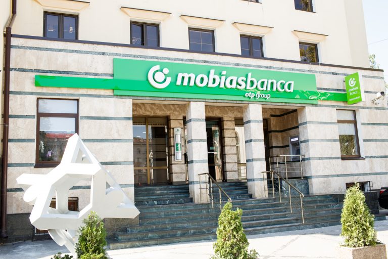 Mobiasbanca отменяет пени и дает отсрочку по выплатам платежей