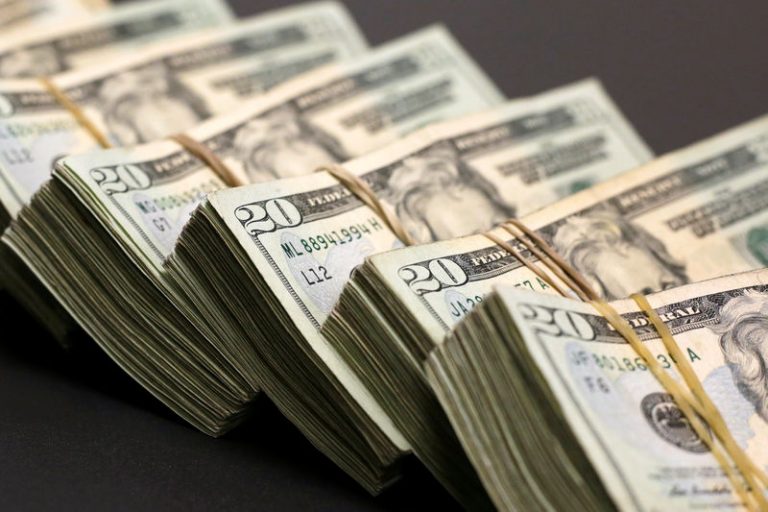 В Калифорнии женщина выиграла в лотерее 10 млн долларов, случайно нажав не на ту кнопку