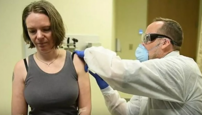 Украина в феврале получит 117 тысяч доз вакцины Pfizer/BioNTech в рамках COVAX