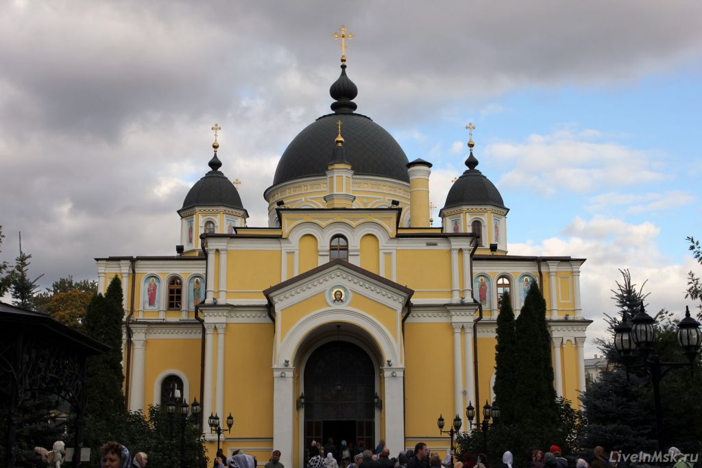 Храм матроны московской в москве фото снаружи