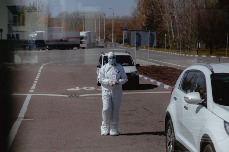 Отрицательный тест на COVID-19 или изоляция на 14 дней: Молдова ввела новые правила пересечения границы