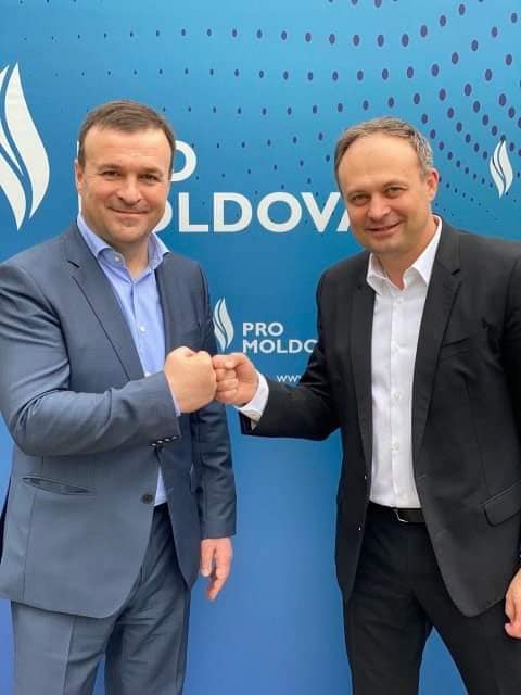 (DOC) Депутат Олег Сырбу, который покинул ДПМ, присоединился к группе Pro Moldova