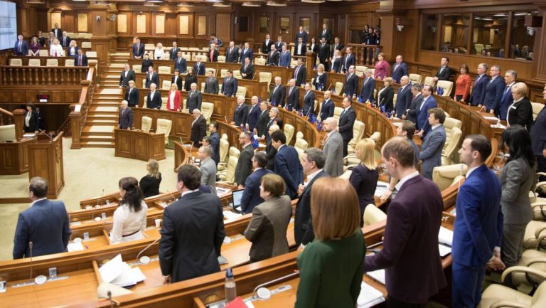 Депутаты, покинувшие фракцию «Pro Moldova», объявляют о создании новой парламентской платформы