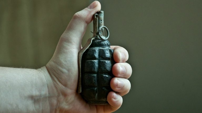 Угрожал соседу гранатой: Житель Флорештского задержан по подозрению в попытке совершить убийство