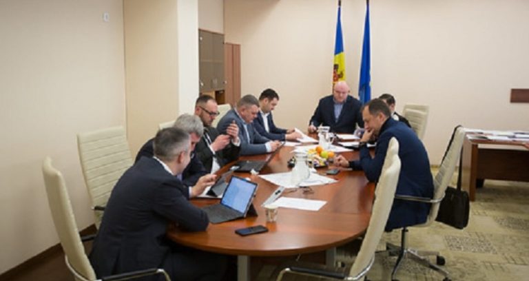 Закон о НПО. Оппозиция обвиняет Василе Боля в фальсификации доклада Комиссии