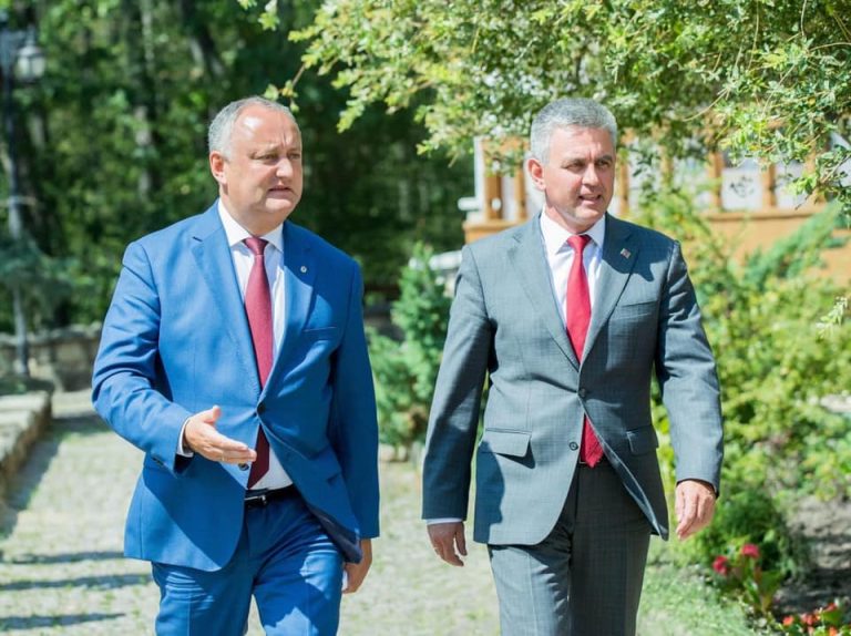 «Это аморальный поступок»: Платформа DA подаст жалобу в Генпрокуратуру после встречи Додона с Красносельским в Кондрице