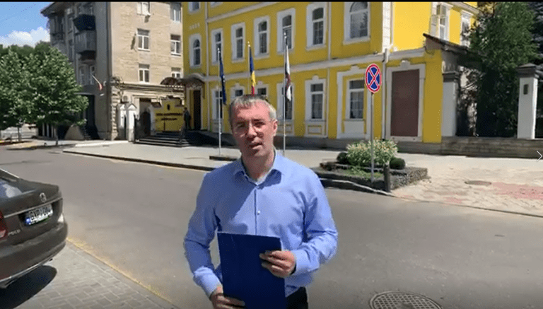 Pro Moldova обратилась в КС по «делу Гацкана». Партия просит приостановить процедуру снятия его мандата