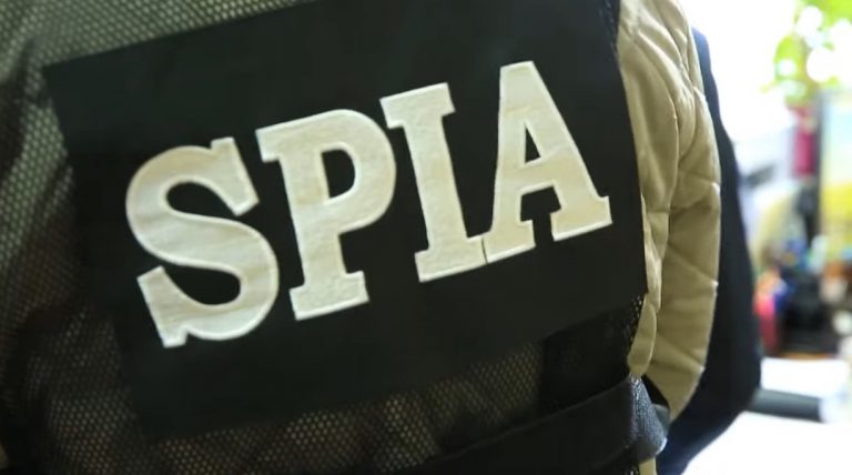 Обещали повлиять на полицейских и вернуть водительские права: двое человек задержана в момент получения 700 евро