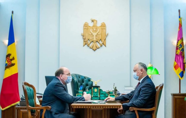 «Руководство Республики Молдова направит в Москву запрос»: Додон заинтересован в получении вакцины против COVID-19 из России