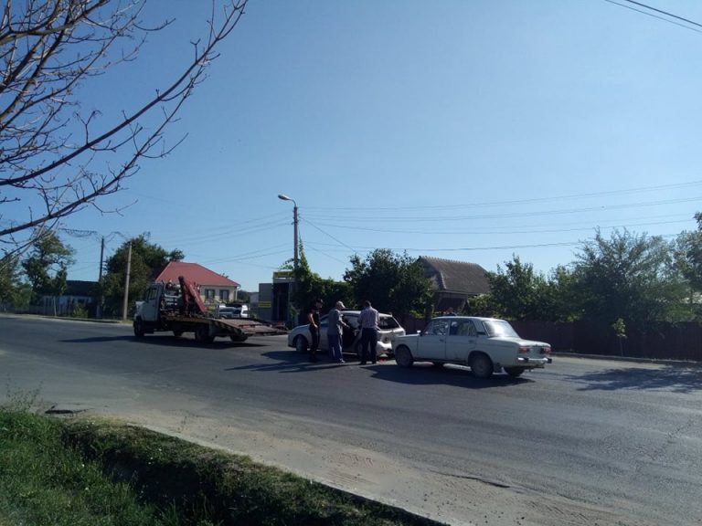 Подробности аварии, произошедшей в Комрате: 2 человека доставлены в больницу