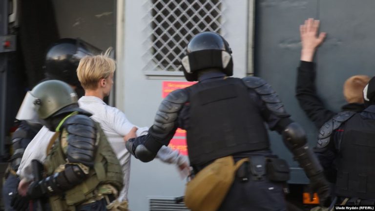 В ООН осудили насилие властей против протестующих в Беларуси