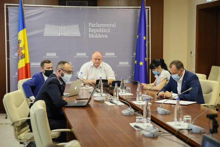 Парламент Республики Молдова запросил мнение Венецианской комиссии относительно изменений в Избирательный кодекс