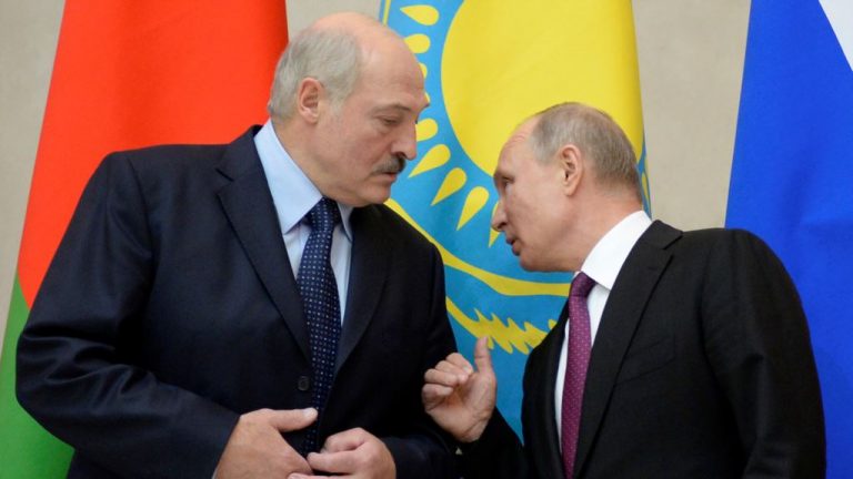 Лукашенко объявил о размещении российских военных на территории Беларуси и создании совместной группировки войск