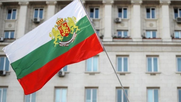 Болгария обвинила двух российских дипломатов в шпионаже и требует их выдворения
