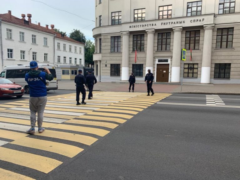 В Беларуси арестованы руководители PandaDoc. Основатель IT-компании объявил об эвакуации сотрудников из страны