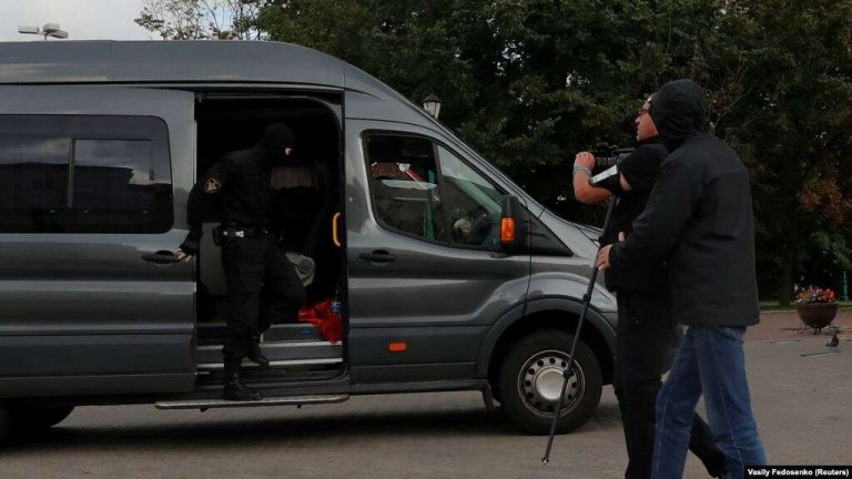 Следственный комитет Беларуси отказался проверять основания для массового задержания журналистов 27 августа