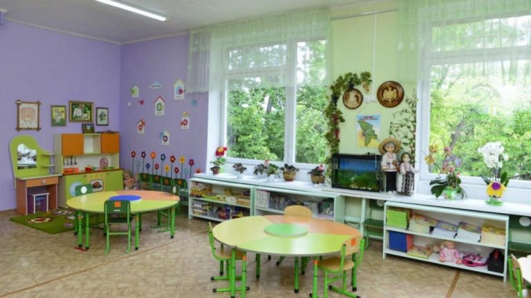 Количество случаев заражения COVID-19 в школах и детских садах Кишинева с начала учебного года
