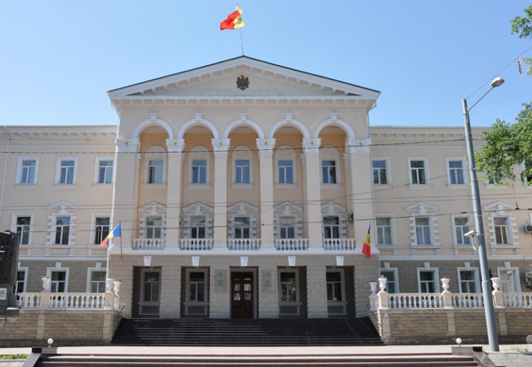Еще один сотрудник МВД, зараженный COVID-19, скончался